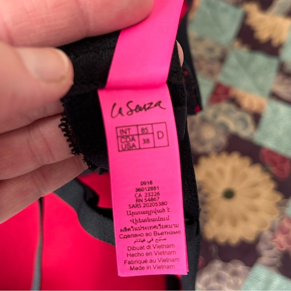 Christmas/ New Years “Beyond Sexy” Push up bra - Picture 9 of 10